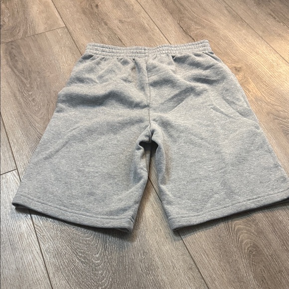 Boys Nike Shorts - Picture 4 of 4